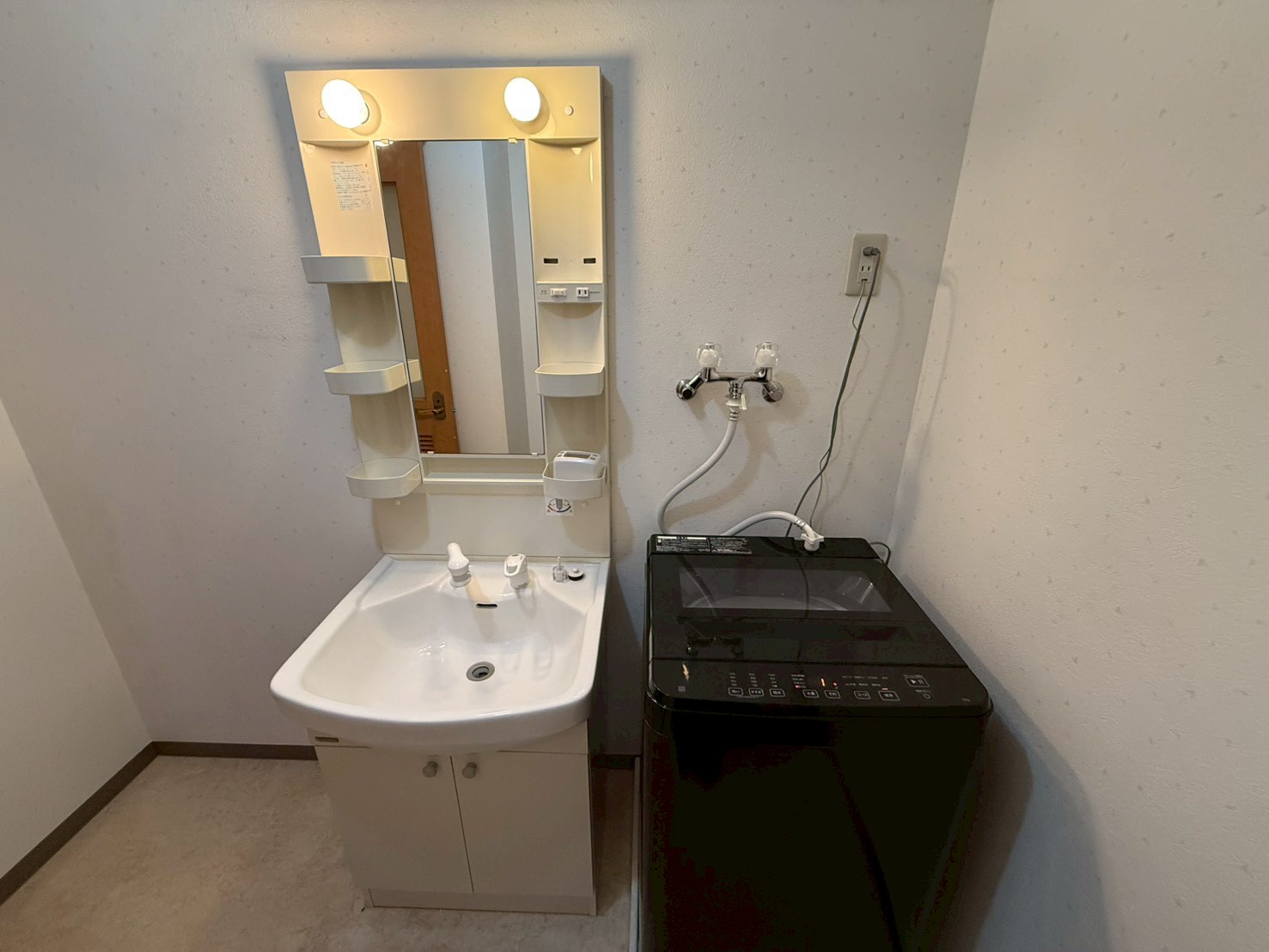 LINE_ALBUM_305_260319_8