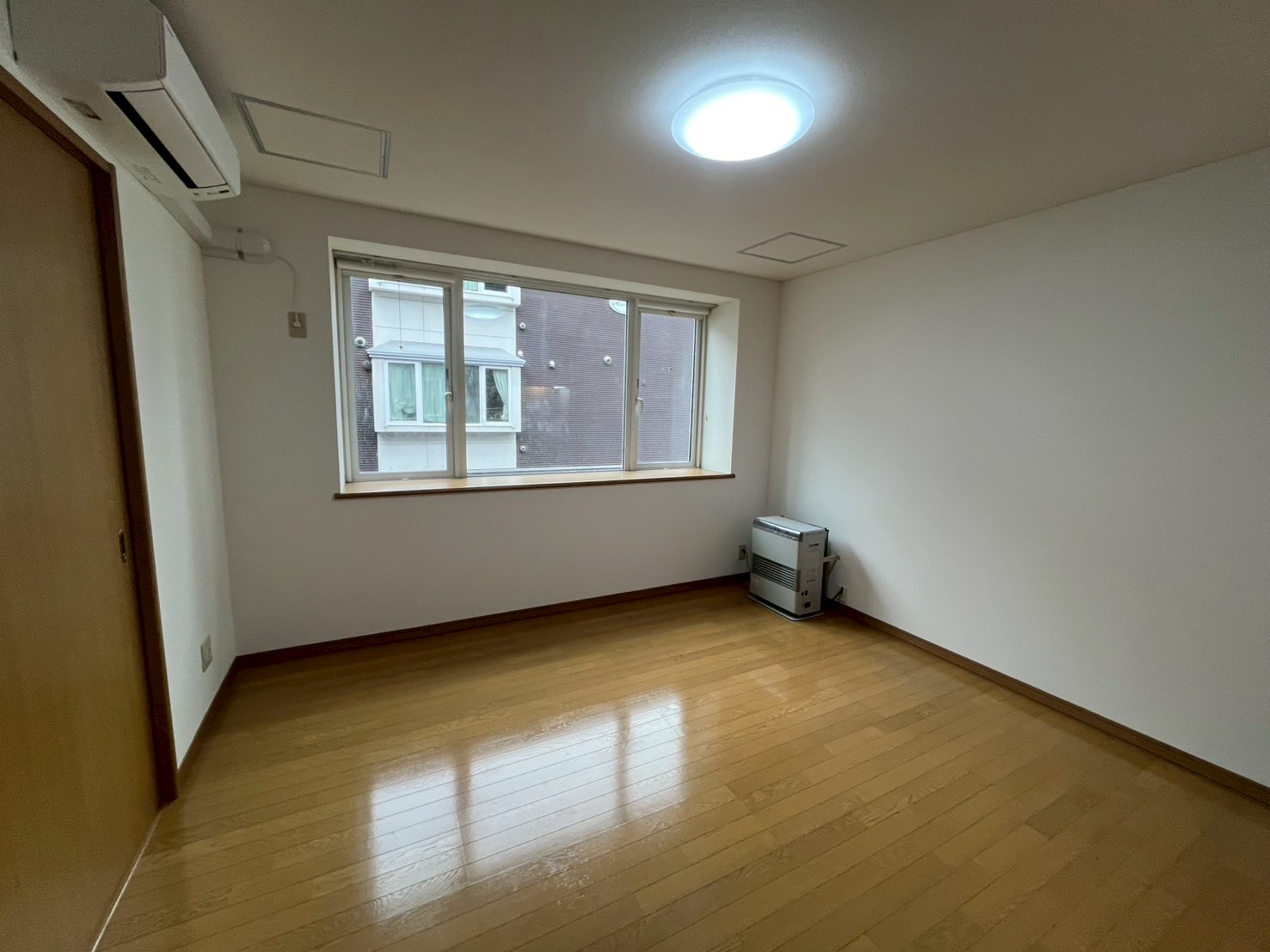 LINE_ALBUM_オレンジハイツ103_250509_1