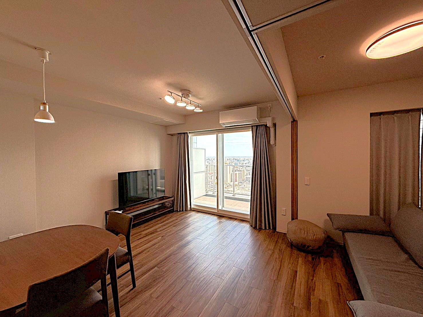 LINE_ALBUM_磯貝さん_251113_105 修正