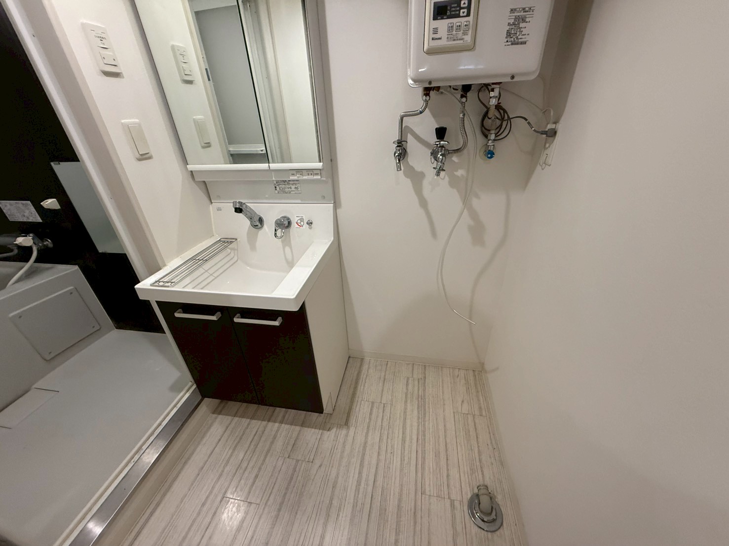 LINE_ALBUM_シャルマン　102_260304_24