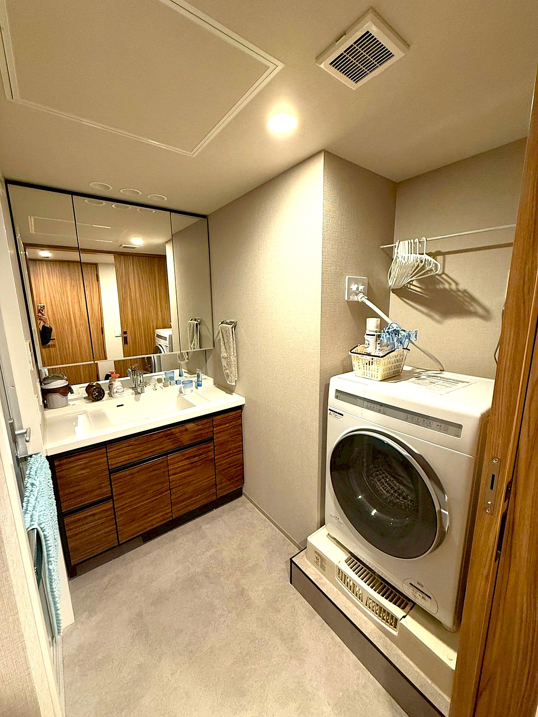 LINE_ALBUM_磯貝さん_251113_188 修正