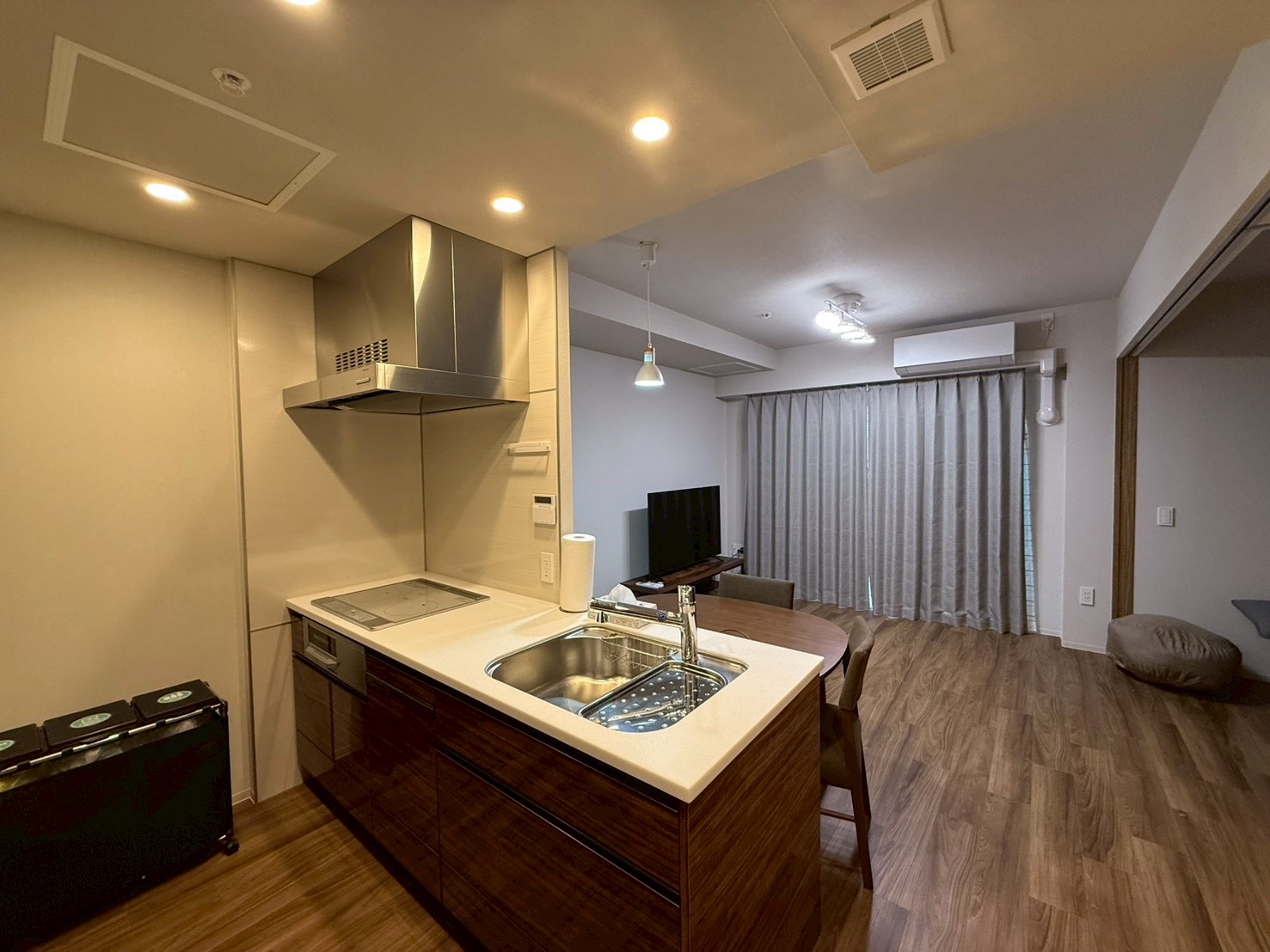 LINE_ALBUM_磯貝さん_251113_134